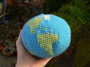 globe-3